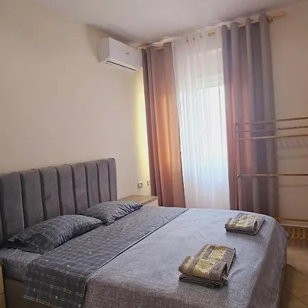 New Bazaar 2 Bed With Free Garage *